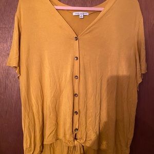 🌞 yellow button down tee 🌞